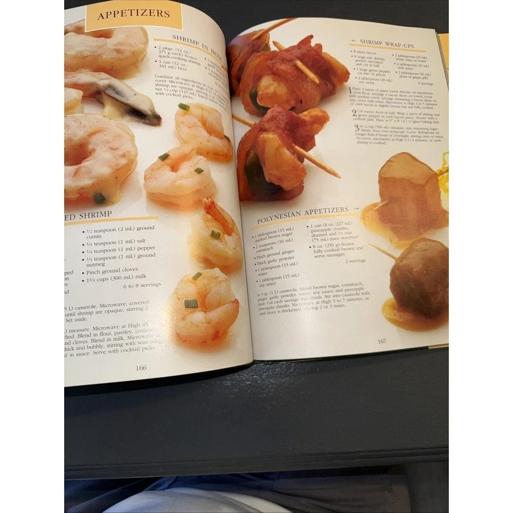 Traditional Christmas Two: Cooking, Crafts & Gifts by Cowles Creative Publishing